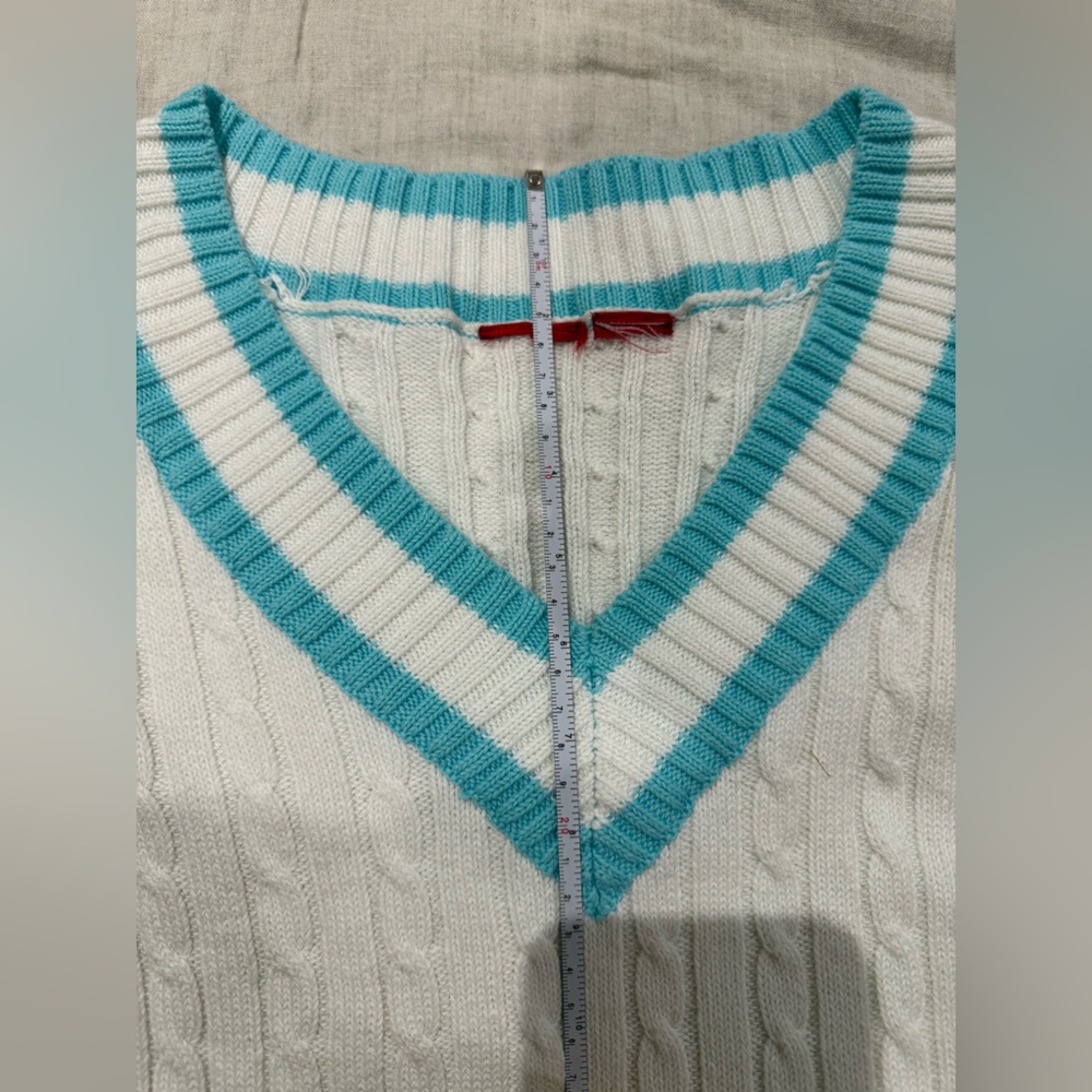 Sweater - Picture 4 of 5